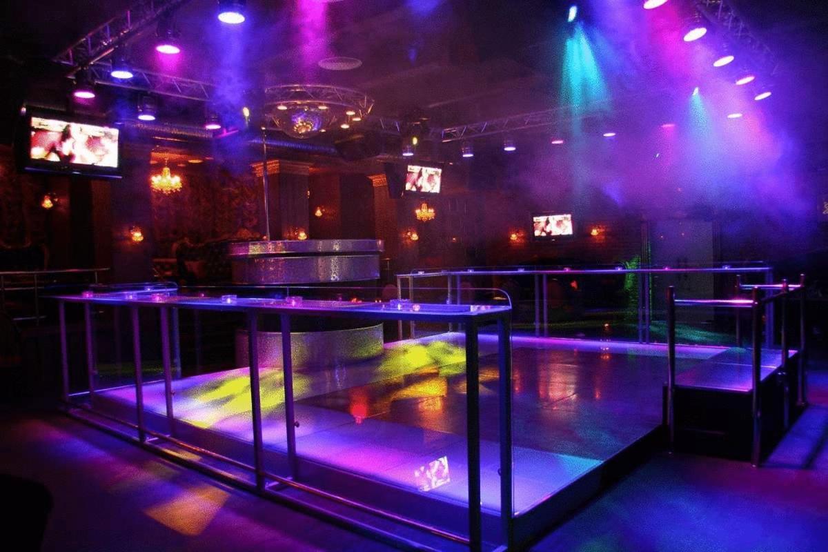 Kremin Hotel Κρεμεντσούγκ Εξωτερικό φωτογραφία