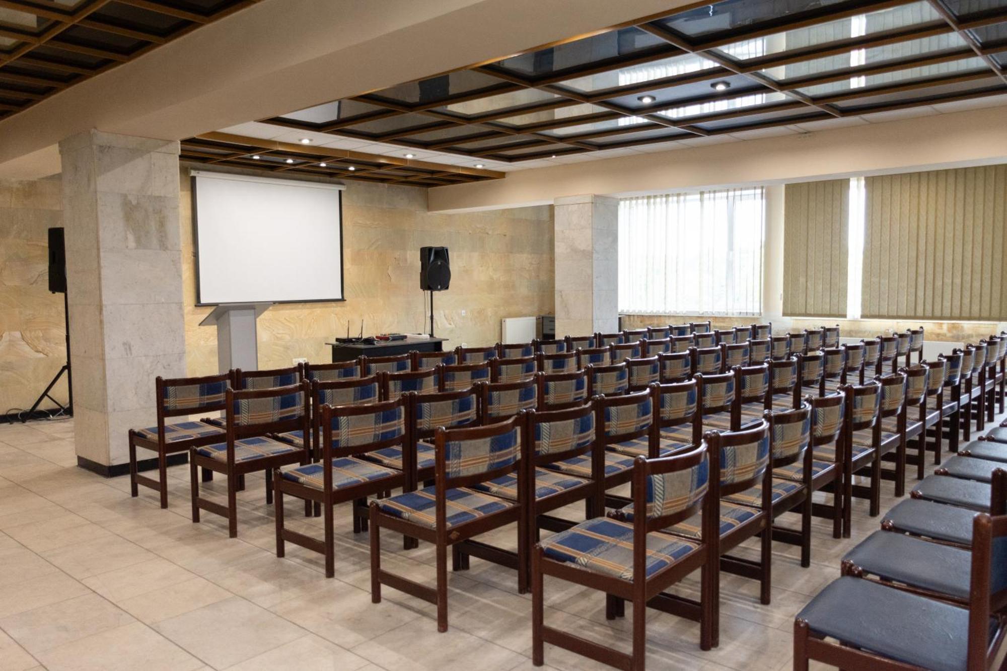 Kremin Hotel Κρεμεντσούγκ Εξωτερικό φωτογραφία
