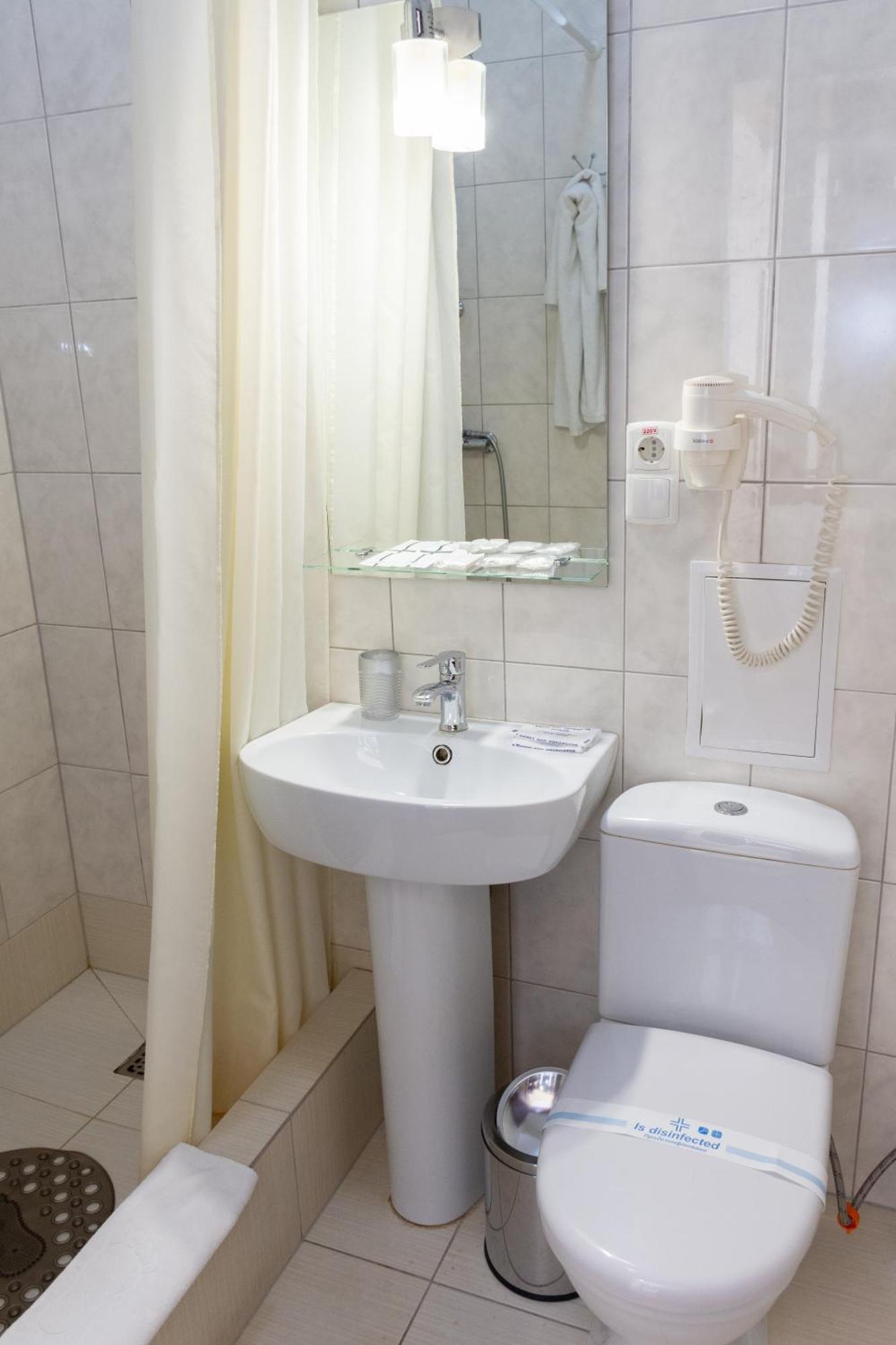 Kremin Hotel Κρεμεντσούγκ Εξωτερικό φωτογραφία