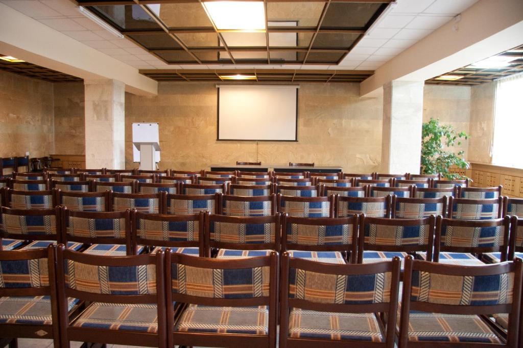 Kremin Hotel Κρεμεντσούγκ Εξωτερικό φωτογραφία